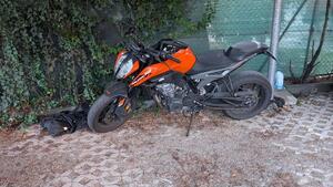 KTM 790 Duke L (2023 - 24) 