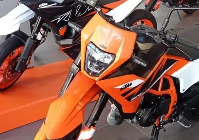 KTM 125 SMC R (2025 - 26) - Annuncio 9884115