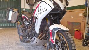 Moto Morini X-Cape 700 Gold Edition (2025) 