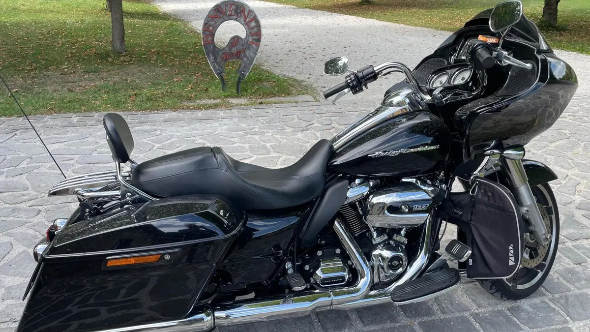 Harley-Davidson 107 Road Glide Special (2017 - 18) - FLTRXS 