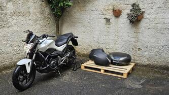 Honda NC700S DCT ABS (2011 - 14) usata