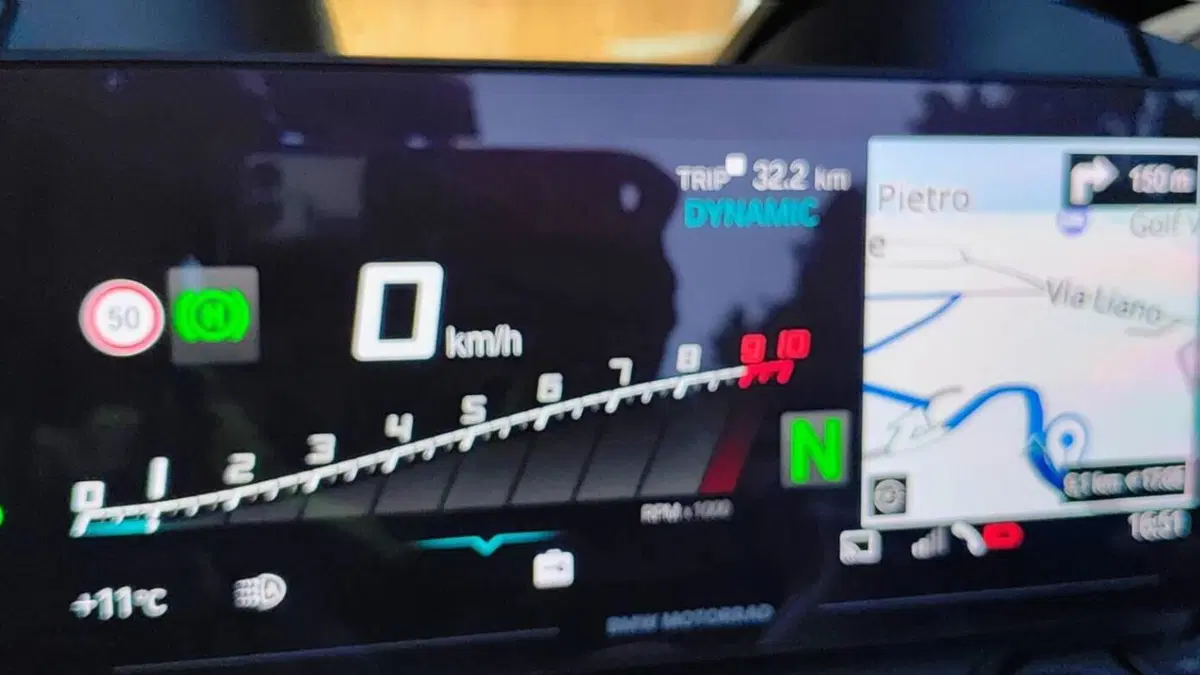 Bmw R 1250 RT (2021 - 25)  (6)