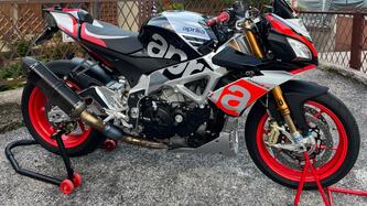Aprilia Tuono V4 Factory (2015 - 17) usata