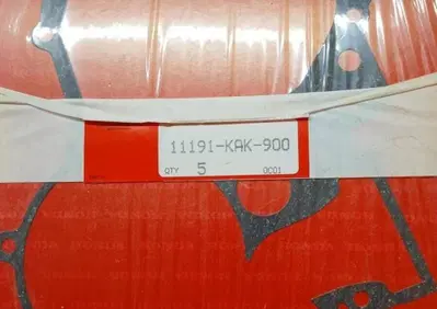 11191KAK900 Guarnizione carter centrale CRM 125 Honda - Annuncio 9884677
