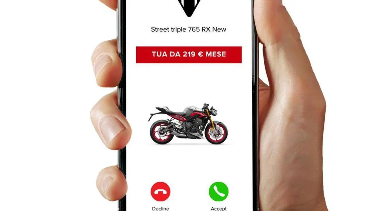 Triumph Street Triple 765 RX (2026)  (3)
