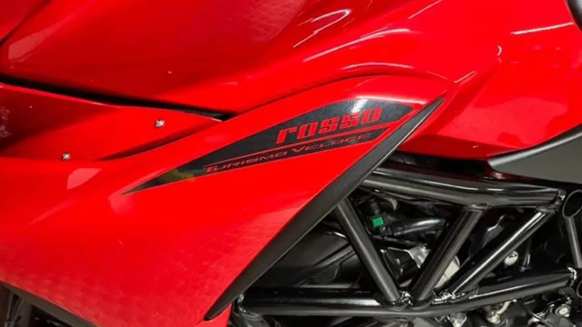 MV Agusta Turismo Veloce 800 Rosso (2021 - 23)  (5)