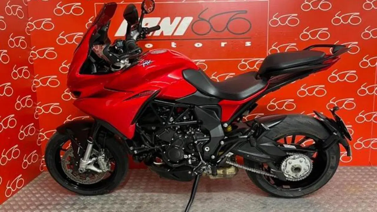 MV Agusta Turismo Veloce 800 Rosso (2021 - 23)  (4)