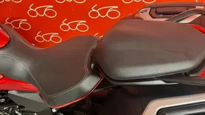 MV Agusta Turismo Veloce 800 Lusso (2021 - 22)  (7)