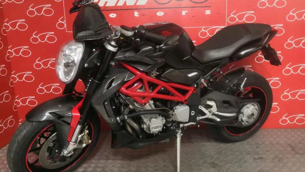MV Agusta Brutale 1090 R (2012 - 15)  (4)