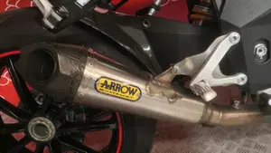 MV Agusta Brutale 1090 R (2012 - 15)  (6)