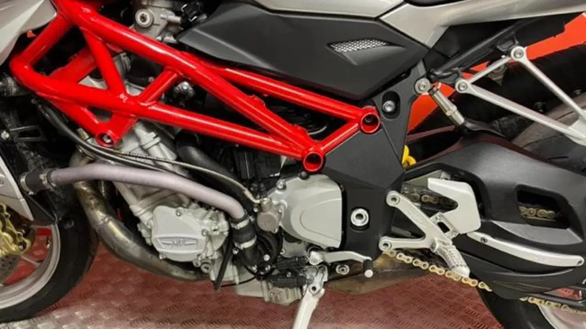 MV Agusta Brutale 1090 (2012 - 15)  (5)