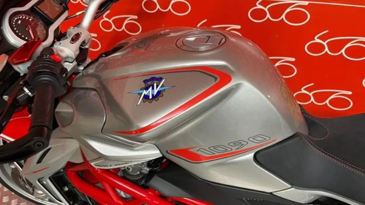 MV Agusta Brutale 1090 (2012 - 15)  (2)