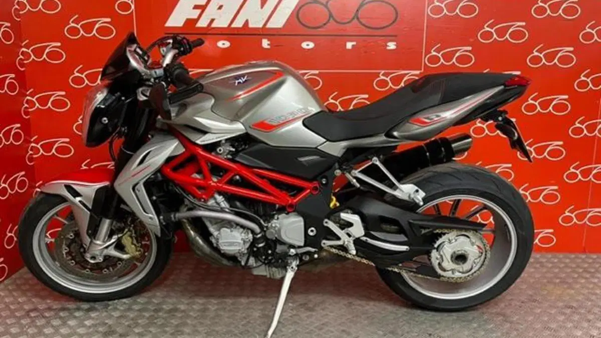 MV Agusta Brutale 1090 (2012 - 15)  (11)