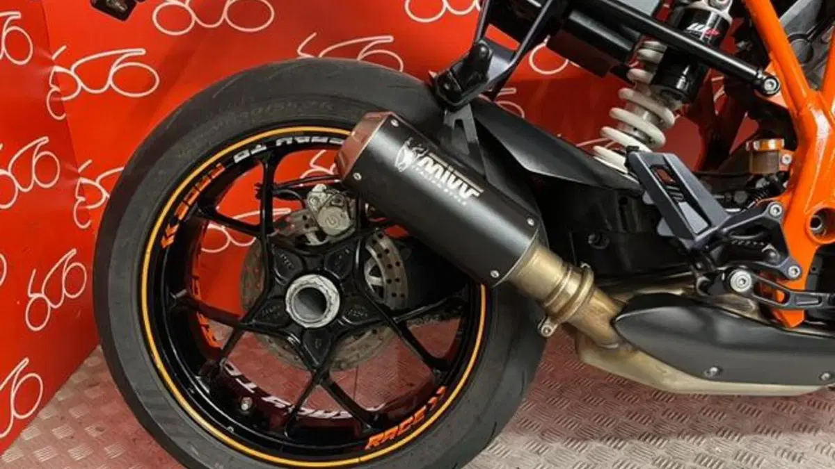 KTM 1290 Super Duke R ABS (2014 - 16)  (6)