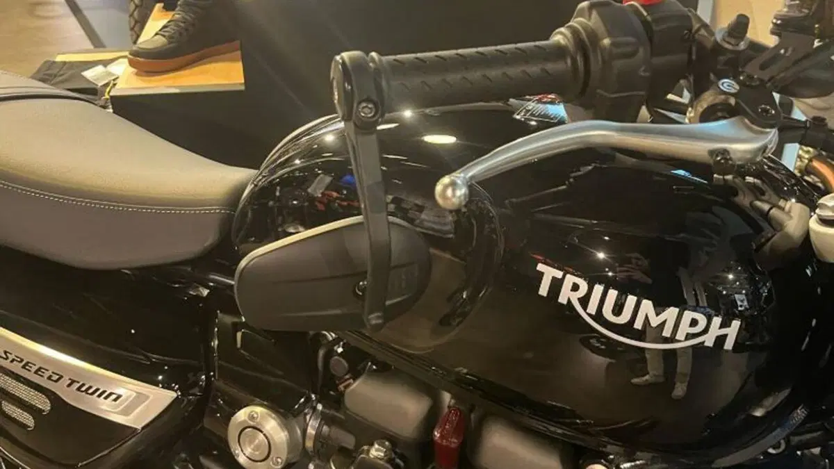Triumph Speed Twin 1200 (2021 - 24)  (7)