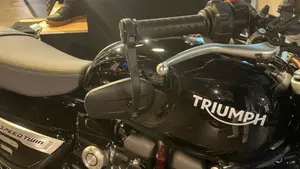 Triumph Speed Twin 1200 (2021 - 24)  (7)