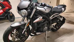 Triumph Street Triple RS (2017 - 19)  (4)