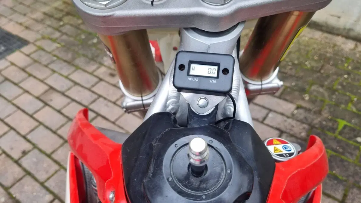 Honda CRF 250R (2011 - 12)  (4)