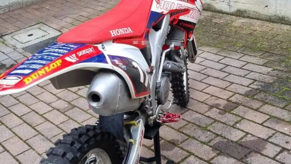 Honda CRF 250R (2011 - 12)  (7)