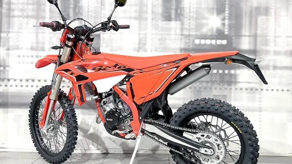 Betamotor RR 125 4T Enduro R (2024 - 26)  (2)