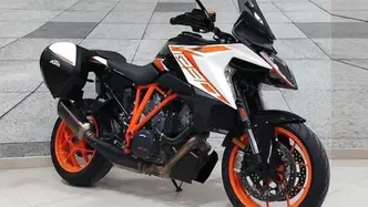 KTM 1290 Super Duke GT (2021) usata