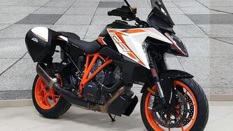 KTM 1290 Super Duke GT (2021)