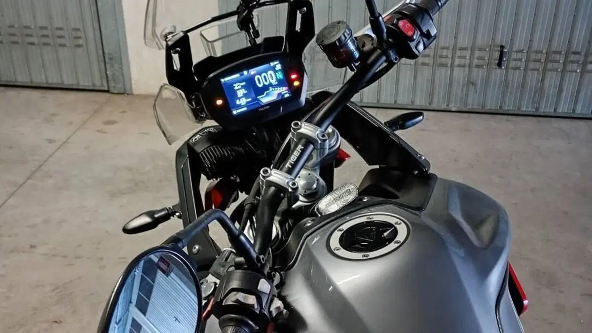 Triumph Tiger 850 Sport (2021 - 25)  (2)