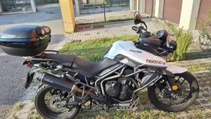 Triumph Tiger 800 XRx (2015 - 17)  (2)