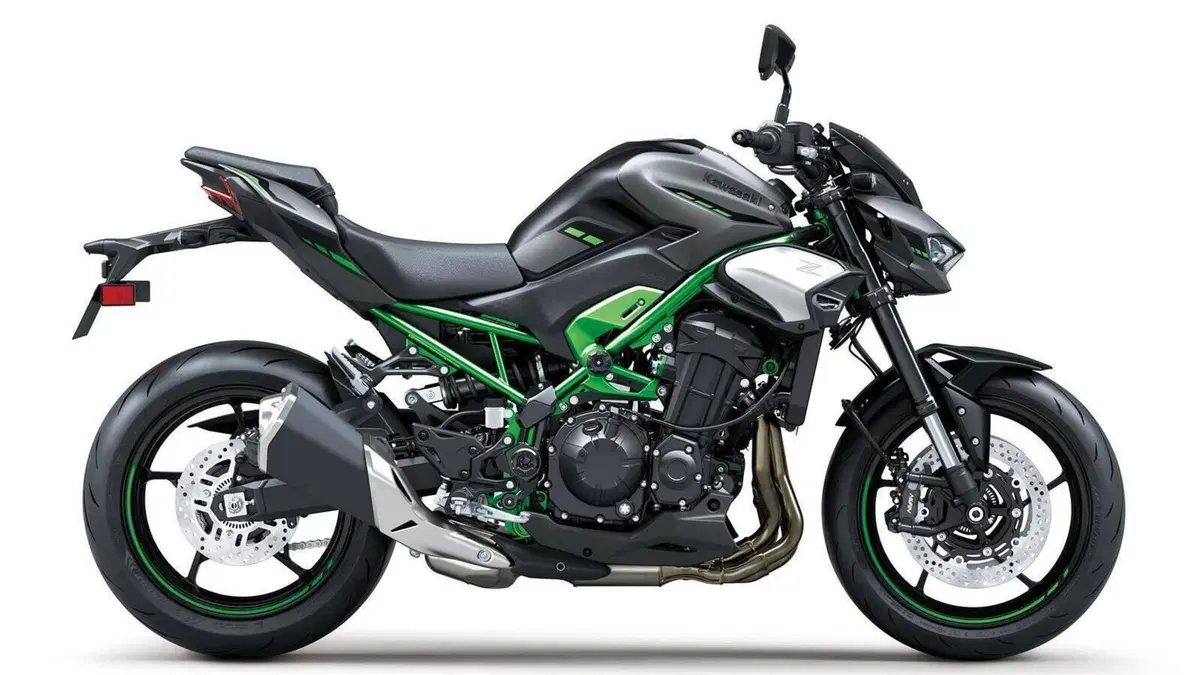 Kawasaki Z 900 A2 (2025 - 26)  (3)