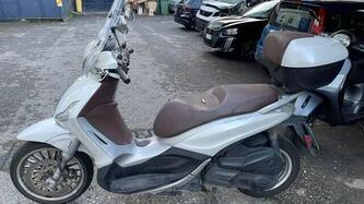 Piaggio Beverly 300 i.e. ABS-ASR (2016 - 20) usata