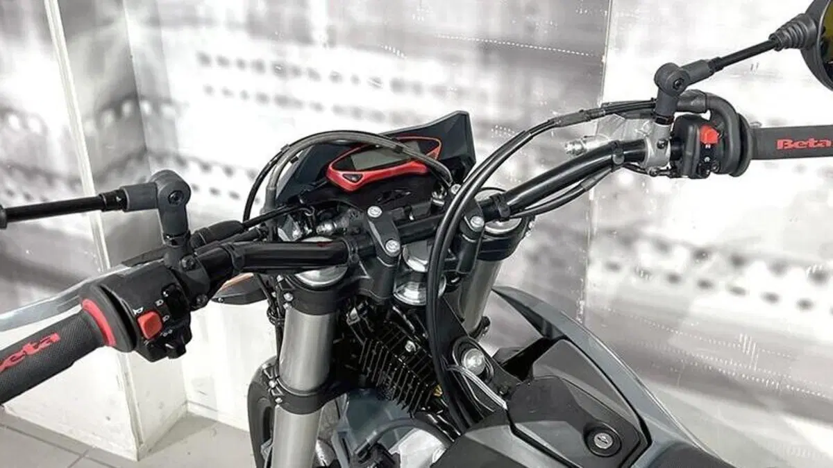 Betamotor RR 125 4T Enduro R (2024 - 26)  (5)