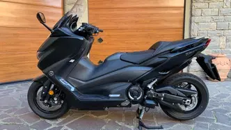 Yamaha T-Max 560 (2020 - 21) usata