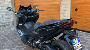 Yamaha T-Max 560 (2020 - 21)  (2)