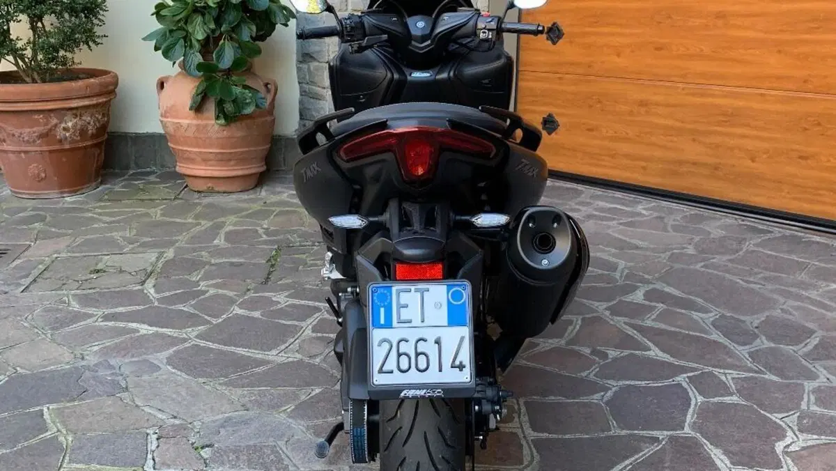 Yamaha T-Max 560 (2020 - 21)  (3)