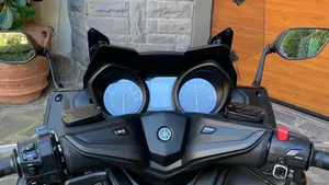 Yamaha T-Max 560 (2020 - 21)  (6)