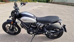 Ducati Scrambler 800 Icon (2023 - 24) 