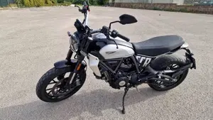 Ducati Scrambler 800 Icon (2023 - 24) 