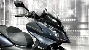 Kymco Downtown 300i (2009 - 17)  (4)