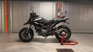 Ducati Hypermotard 796 (2012) 