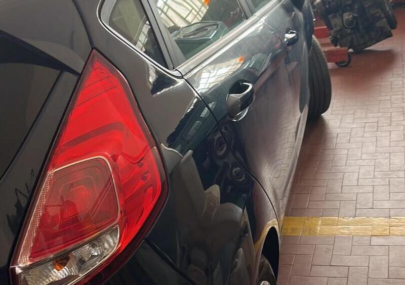 Ford Fiesta 1.2 60CV 5 porte Titanium