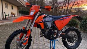 KTM 350 EXC-F (2022) 