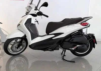 Piaggio Beverly 400 ABS-ASR (2021 - 24) - Annuncio 9888794