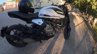 Moto Morini SEIEMMEZZO STR (2022 - 25) usata