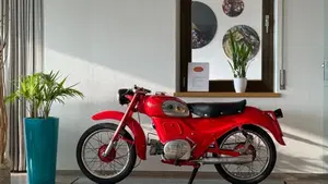 Moto Guzzi   (2)