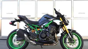 Kawasaki Z 900 SE (2025 - 26)  (2)