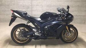 Yamaha YZF R1 SP1 (2006) 