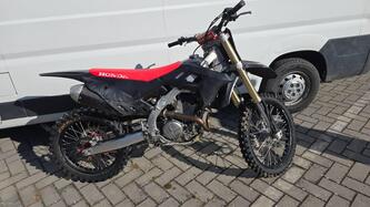Honda CRF 250 R (2022) usata