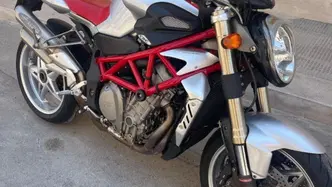 MV Agusta Brutale 910 S (2005 - 11) usata