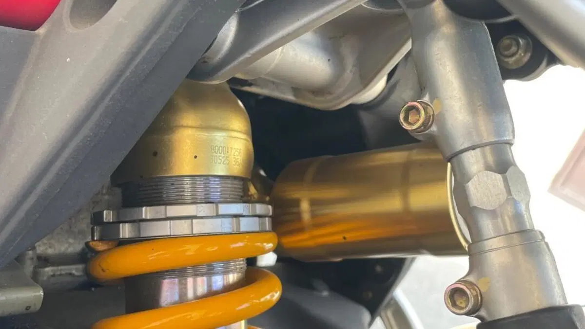 MV Agusta Brutale 910 S (2005 - 11)  (16)