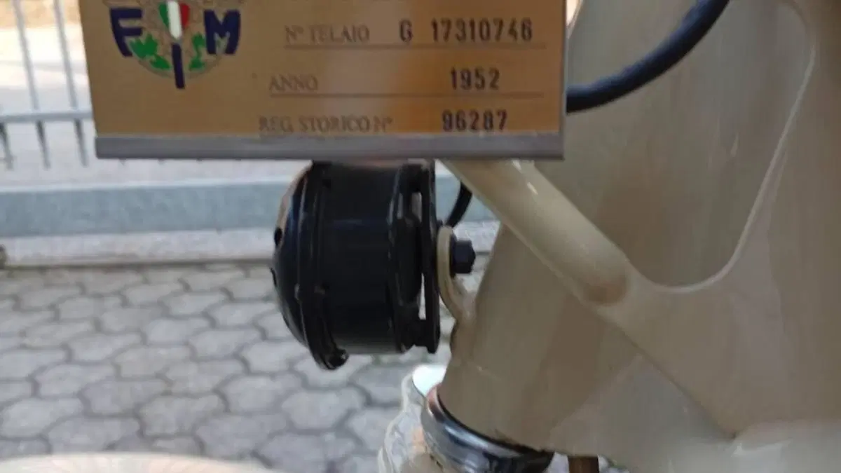 Moto Guzzi   (7)